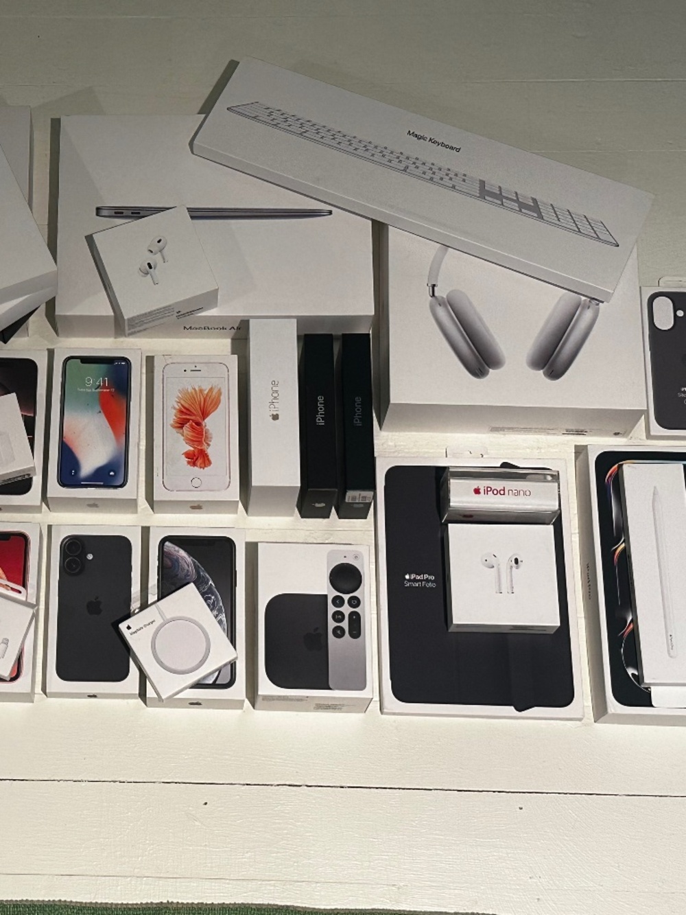Apple Boxes 40+